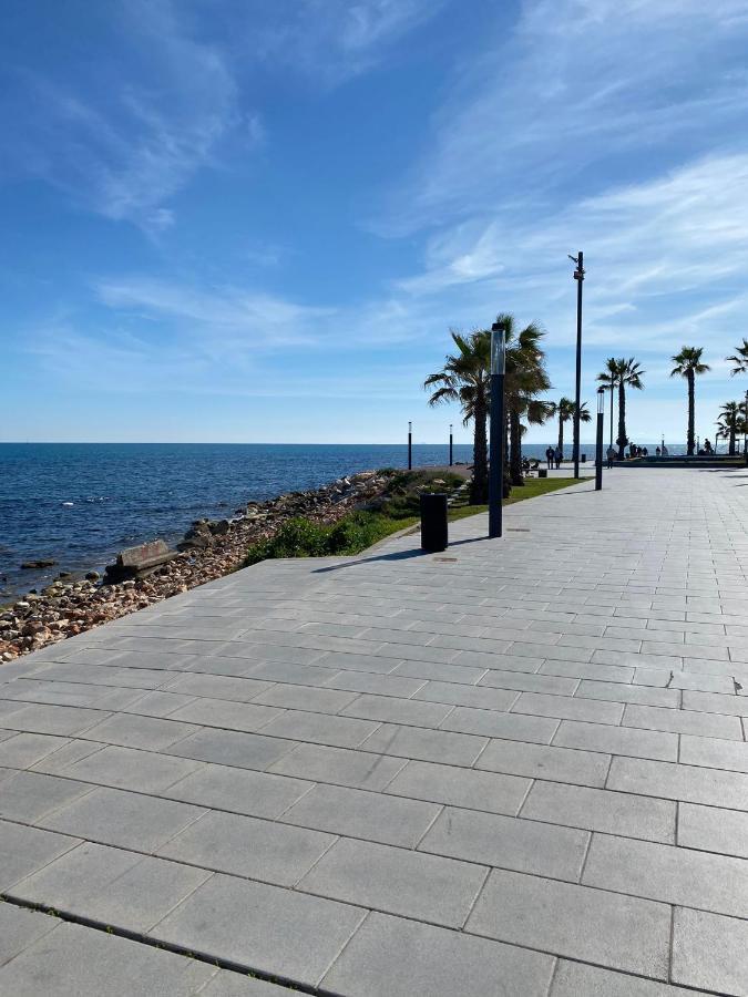 Calido Atico Especial Para Temporadas U Ocasiones Familiares Torrevieja Exterior photo